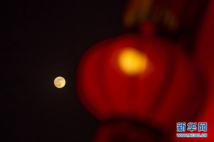 “超级月亮”遇佳节 元宵满月更“圆满”-图片频道-中国天气网-图16