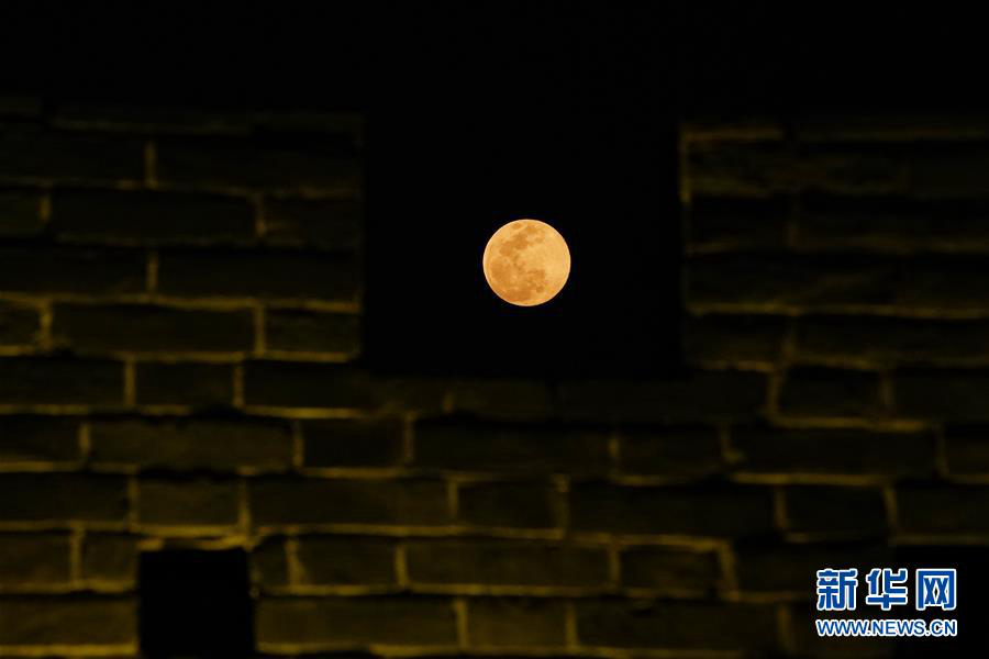 “超级月亮”遇佳节 元宵满月更“圆满”-图片频道-中国天气网-图13